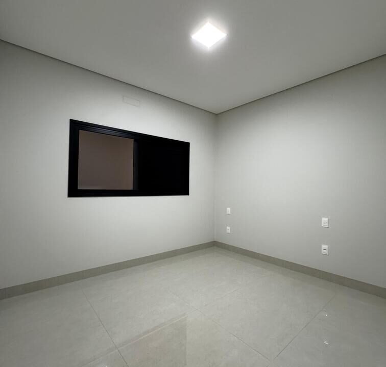 WhatsApp Image 2026-04-22 at 10.00.41 (4)