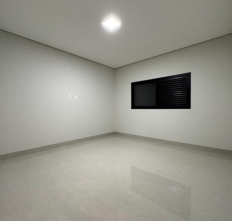 WhatsApp Image 2026-04-22 at 10.00.42 (1)